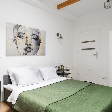 Stylish Apartment In The City Center Of วอร์ซอ ภายนอก รูปภาพ