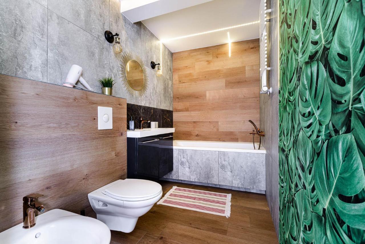 Stylish Apartment In The City Center Of วอร์ซอ ภายนอก รูปภาพ