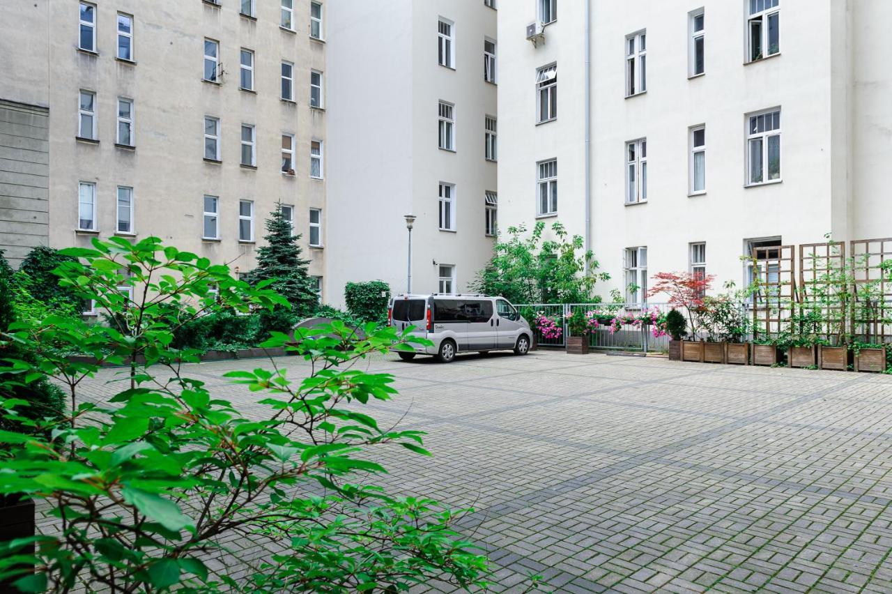 Stylish Apartment In The City Center Of วอร์ซอ ภายนอก รูปภาพ